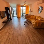 The Loft - Premium Near The Office Apartament