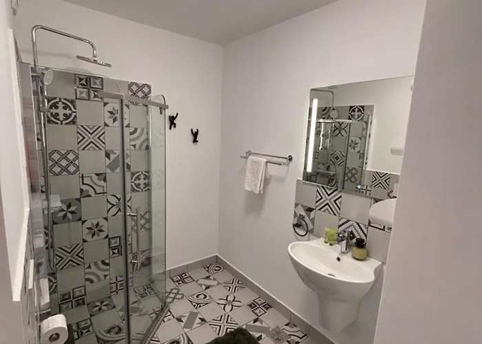 The Loft - Premium Near The Office Apartman